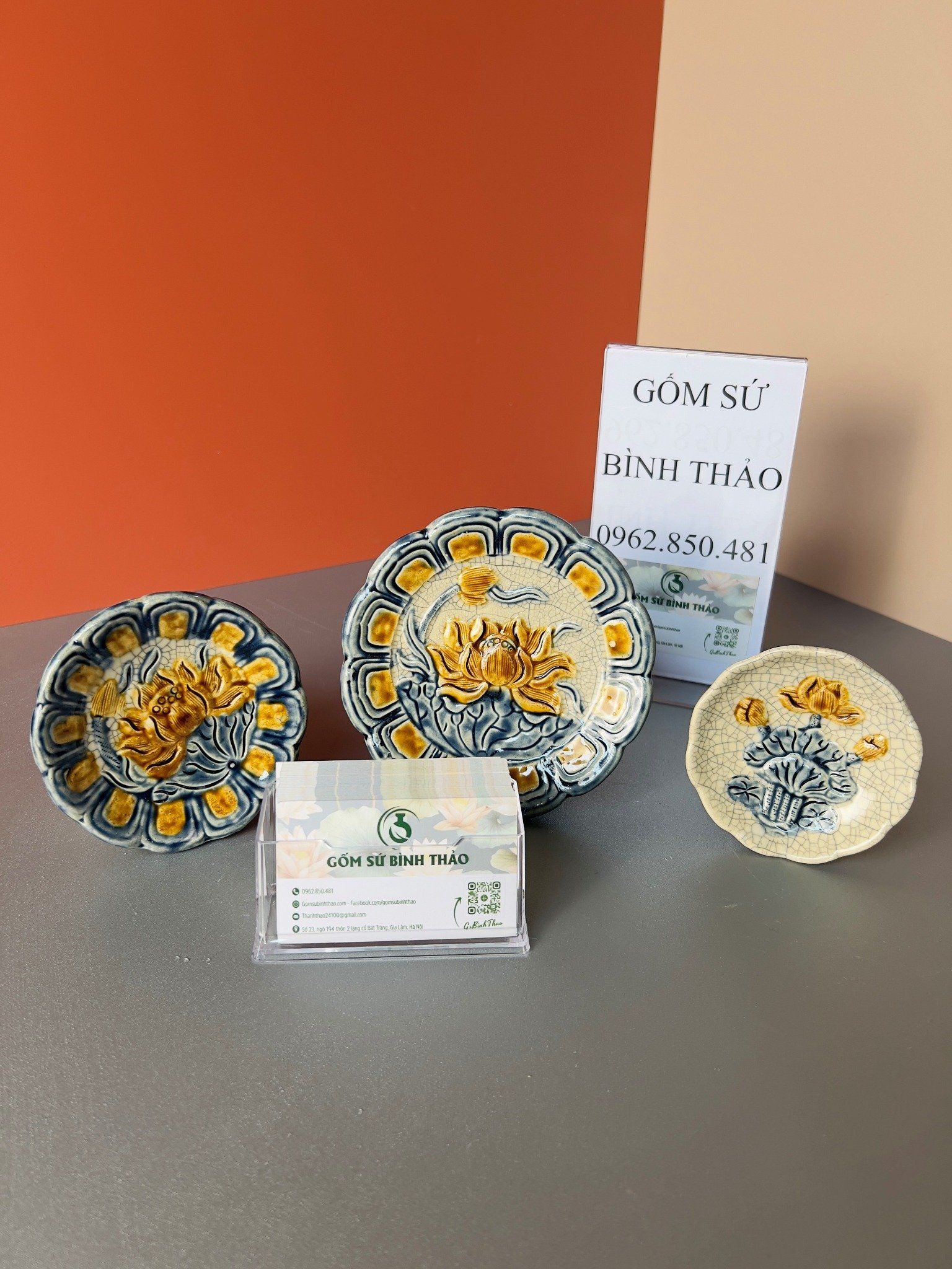 Bộ bát hương thờ Gia tiên Gốm sứ Men rạn Đắp nổi Bát Tràng BT23