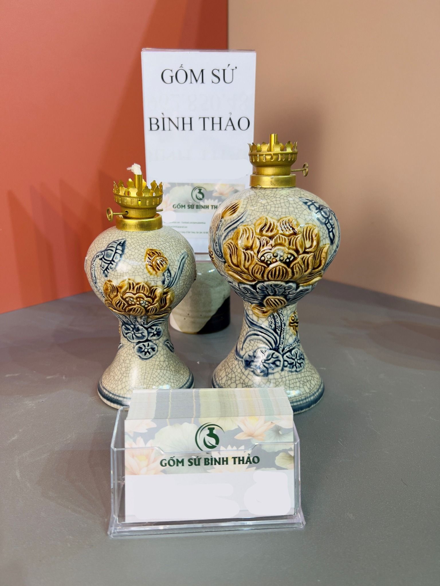 Đèn dầu Tròn Rồng / Sen Men rạn Đắp nổi PA