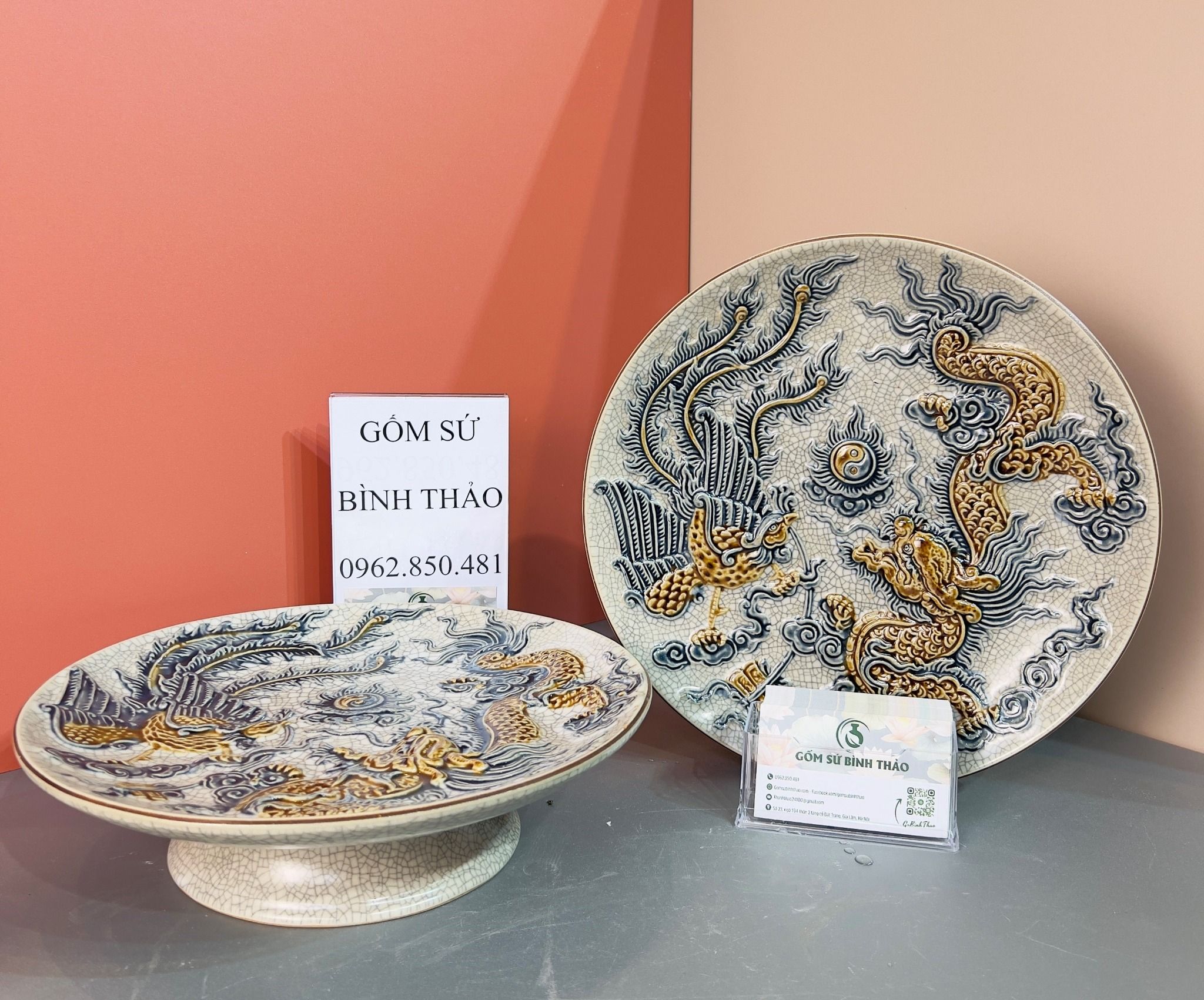 Bộ đồ thờ 3 Bát hương Gốm sứ Bát Tràng Men rạn Đắp nổi - Hàng chuẩn Nghệ nhân MRBT05