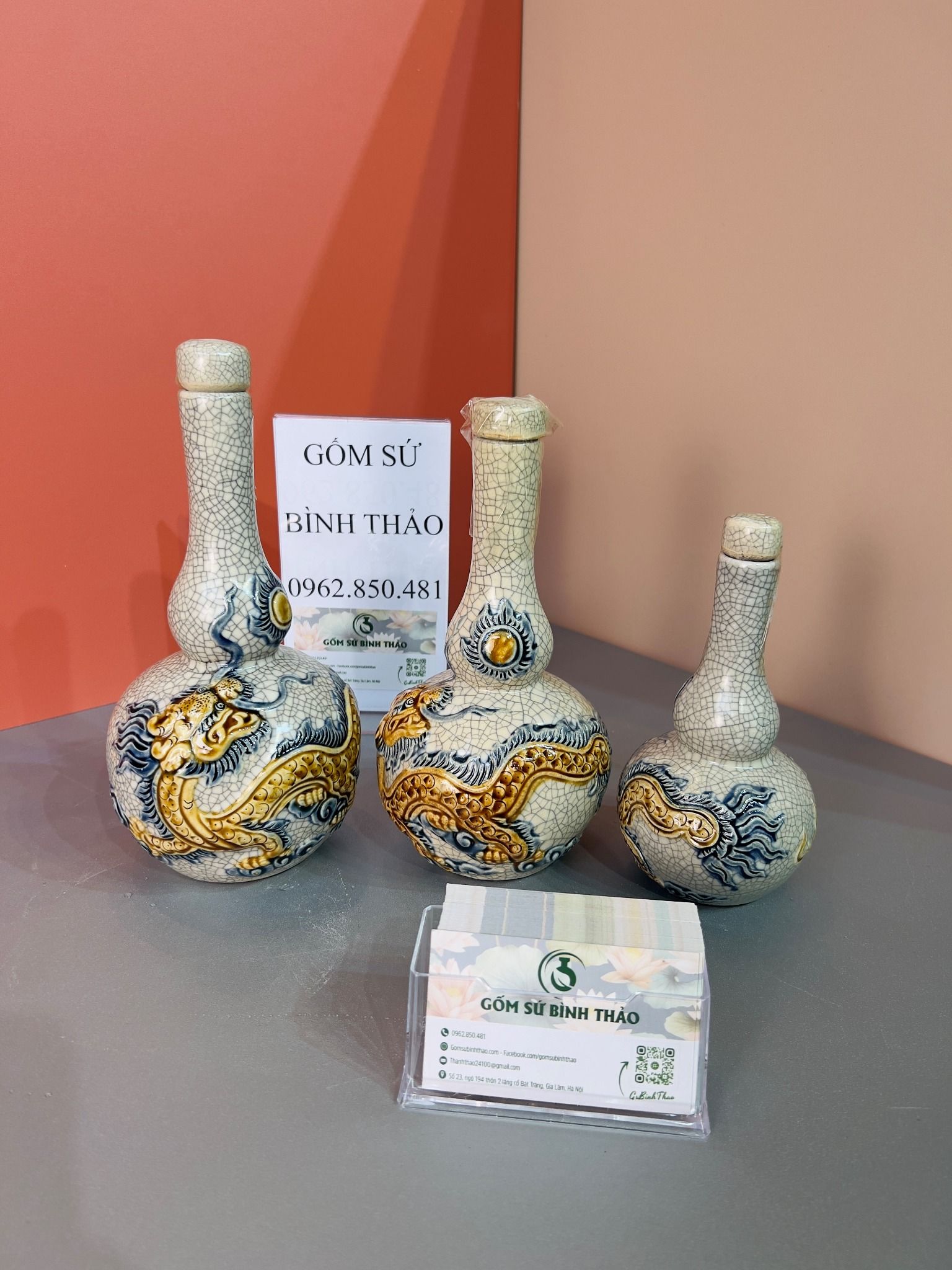 Bộ Bát hương thờ Gia tiên Gốm sứ Bát Tràng Men rạn Đắp nổi - Hàng chuẩn Nghệ nhân MRBT06