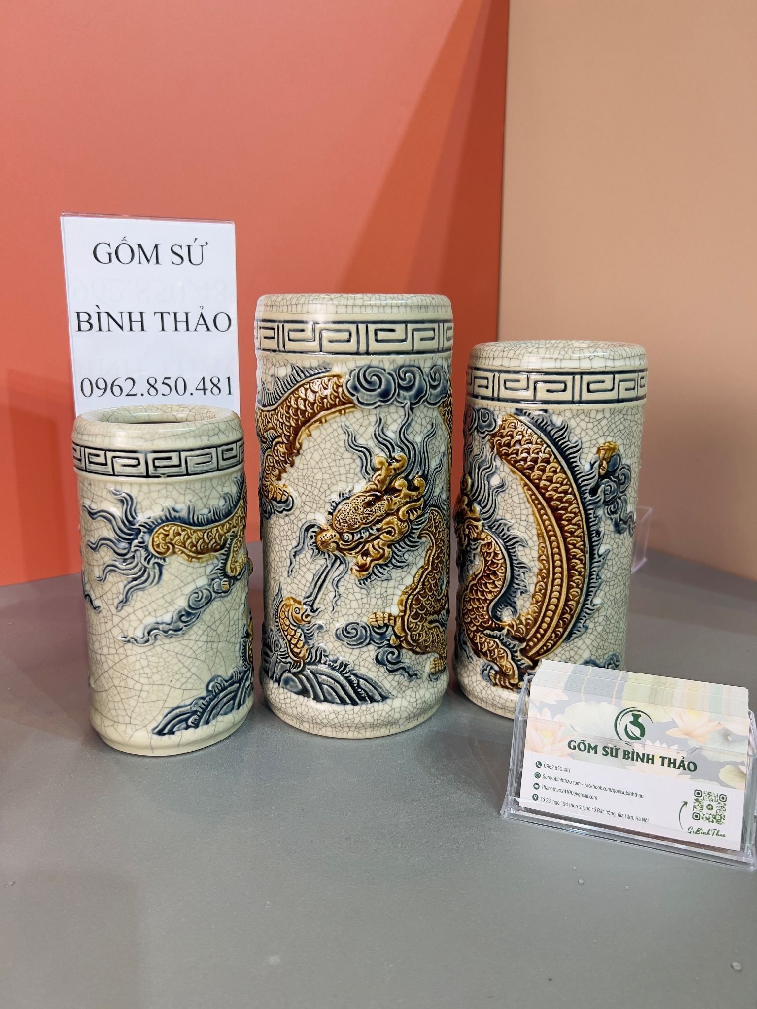 Bộ đồ thờ 1 Bát hương Gốm sứ Bát Tràng Men rạn Đắp nổi - Hàng chuẩn Nghệ nhân MRBT08