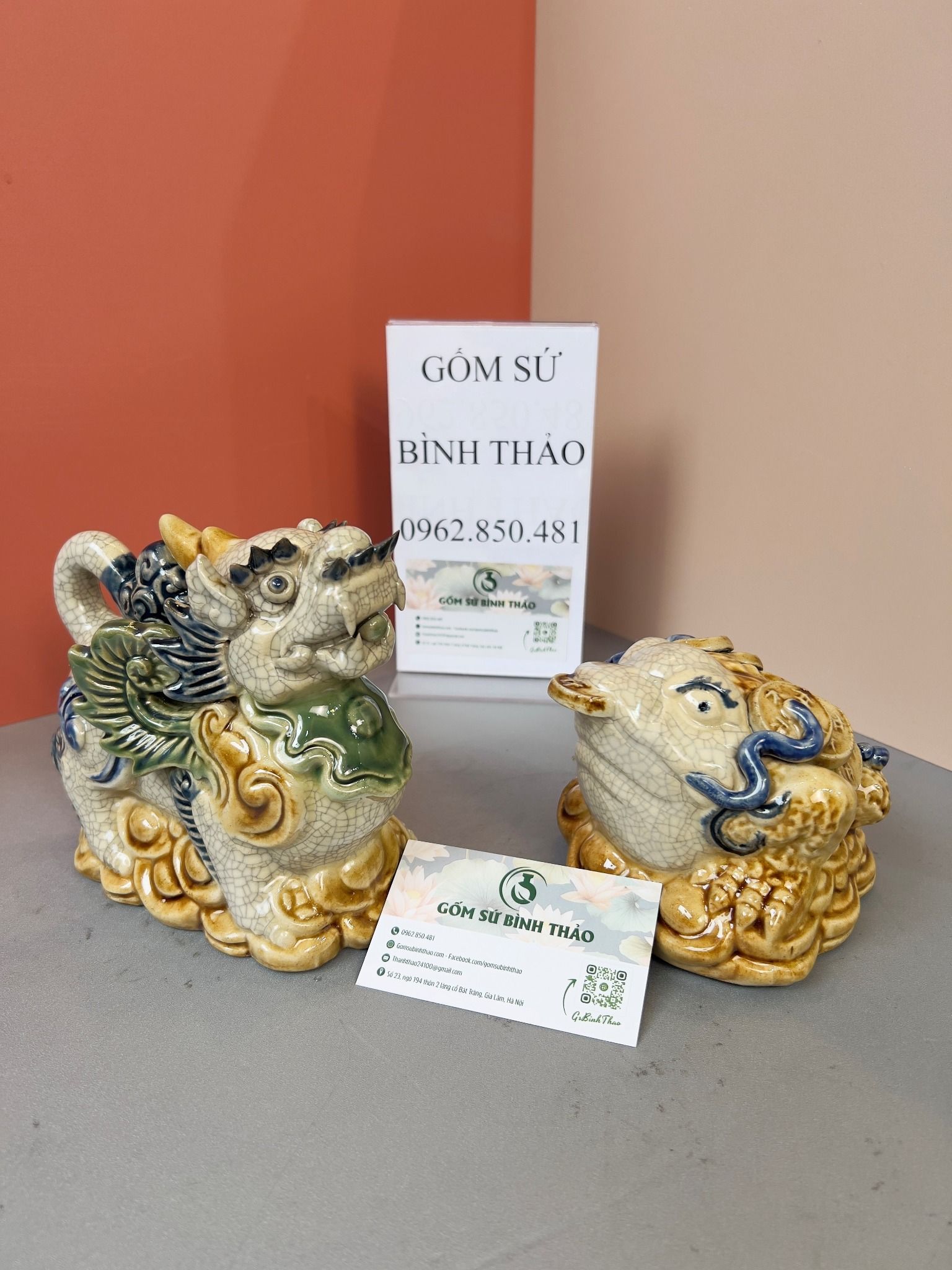 Trọn bộ bàn thờ ông địa Men rạn Đắp nổi - Gốm nghệ nhân Bát Tràng PATT13
