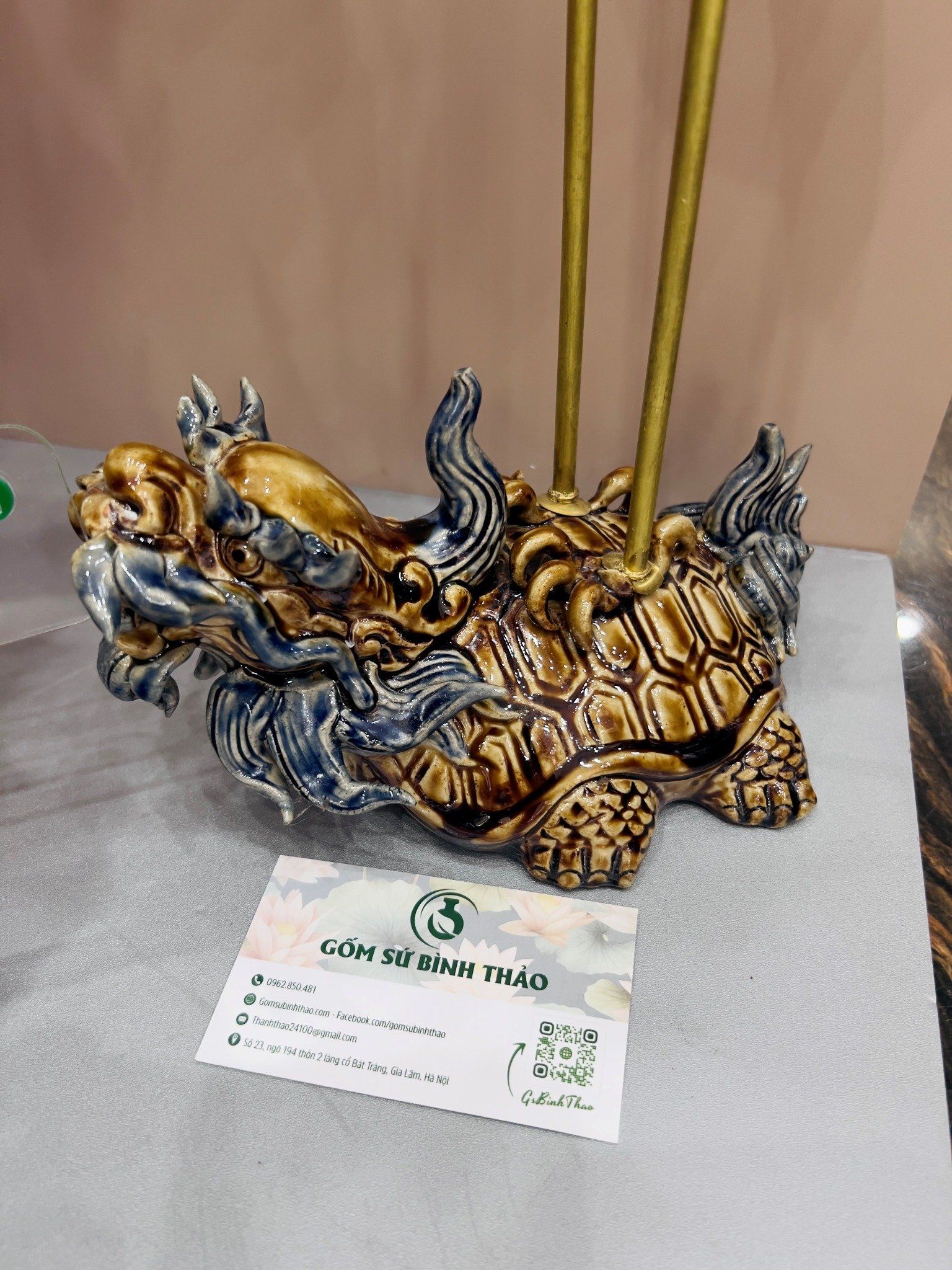 Bộ thờ Đầy đủ Đỉnh hạc Gốm sứ Bát Tràng Men rạn Đắp nổi - Hàng chuẩn Nghệ nhân MRBT04