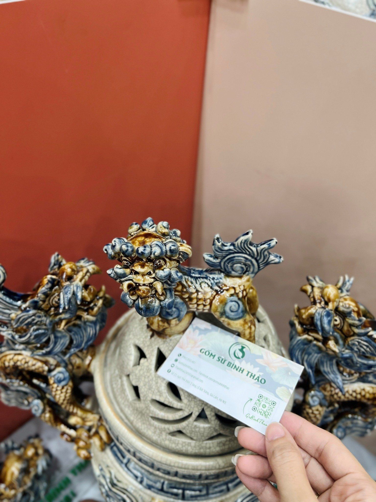 Bộ thờ Đầy đủ Đỉnh hạc Gốm sứ Bát Tràng Men rạn Đắp nổi - Hàng chuẩn Nghệ nhân MRBT04