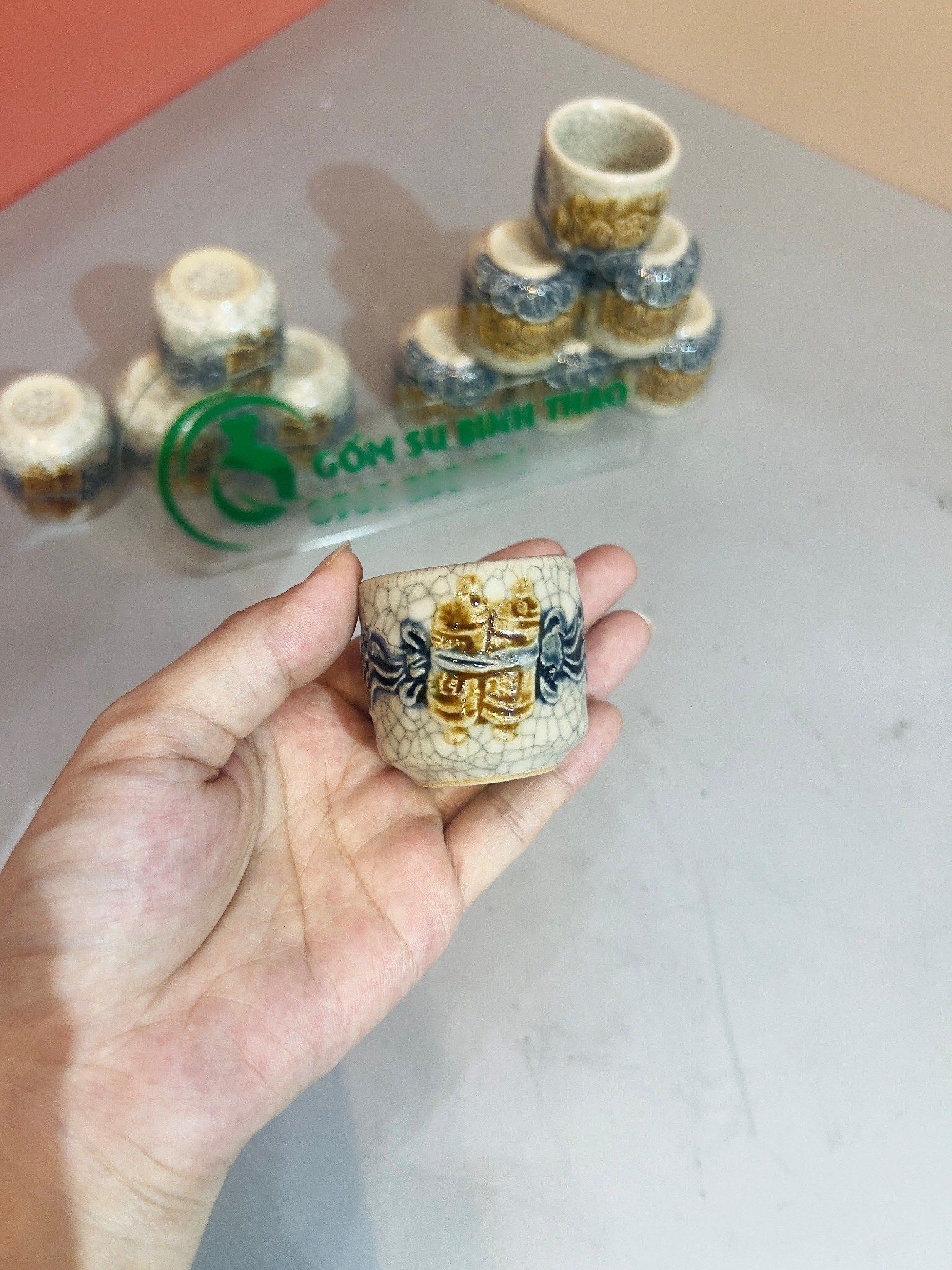 Chén thờ Men rạn Đắp nổi PA