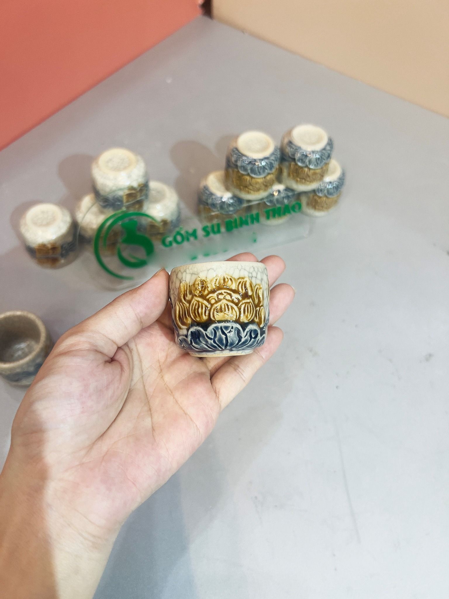 Chén thờ Men rạn Đắp nổi PA