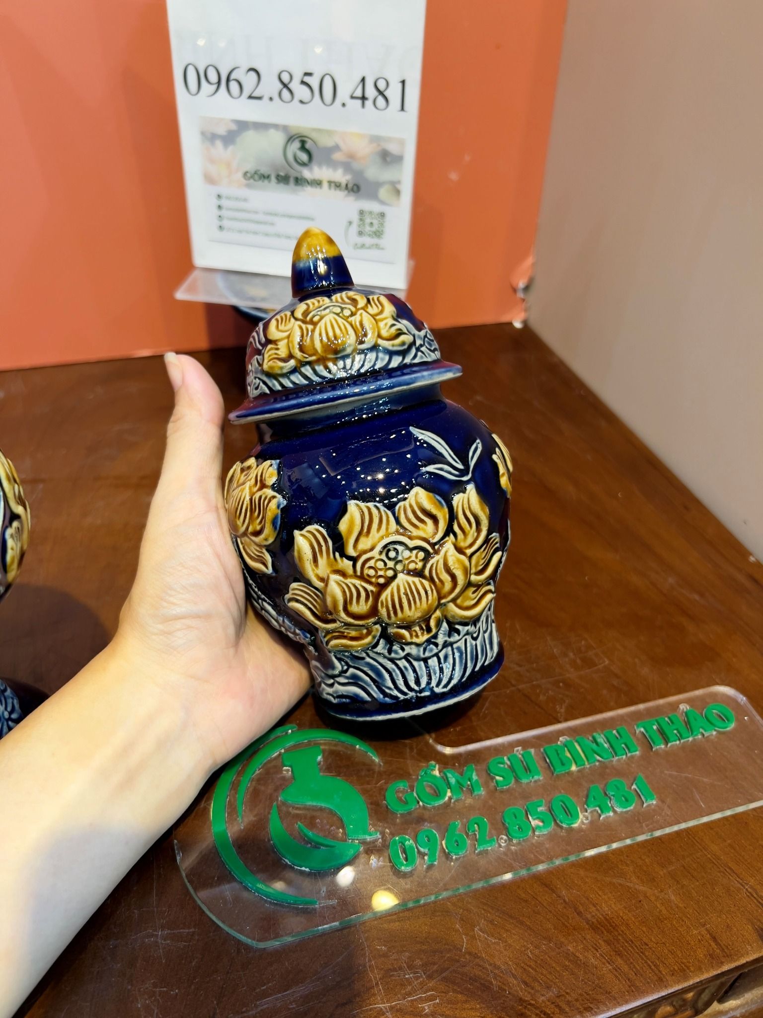 Bộ đồ thờ Gia tiên 3 Bát hương Hợp mệnh Thủy & Mộc - Gốm nghệ nhân Bát Tràng MMPA10