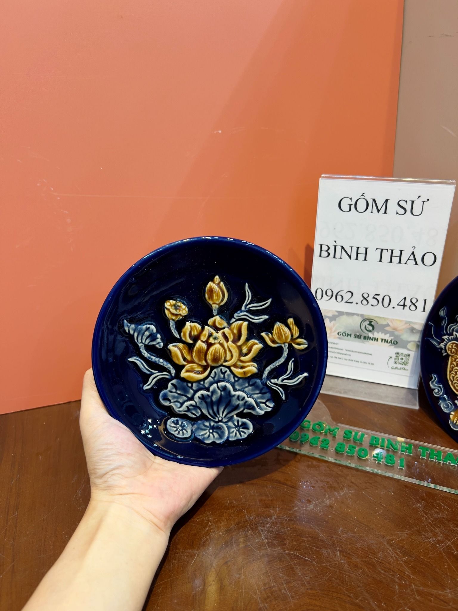 Bộ đồ thờ Gia tiên 3 Bát hương Hợp mệnh Thủy & Mộc - Gốm nghệ nhân Bát Tràng MMPA10