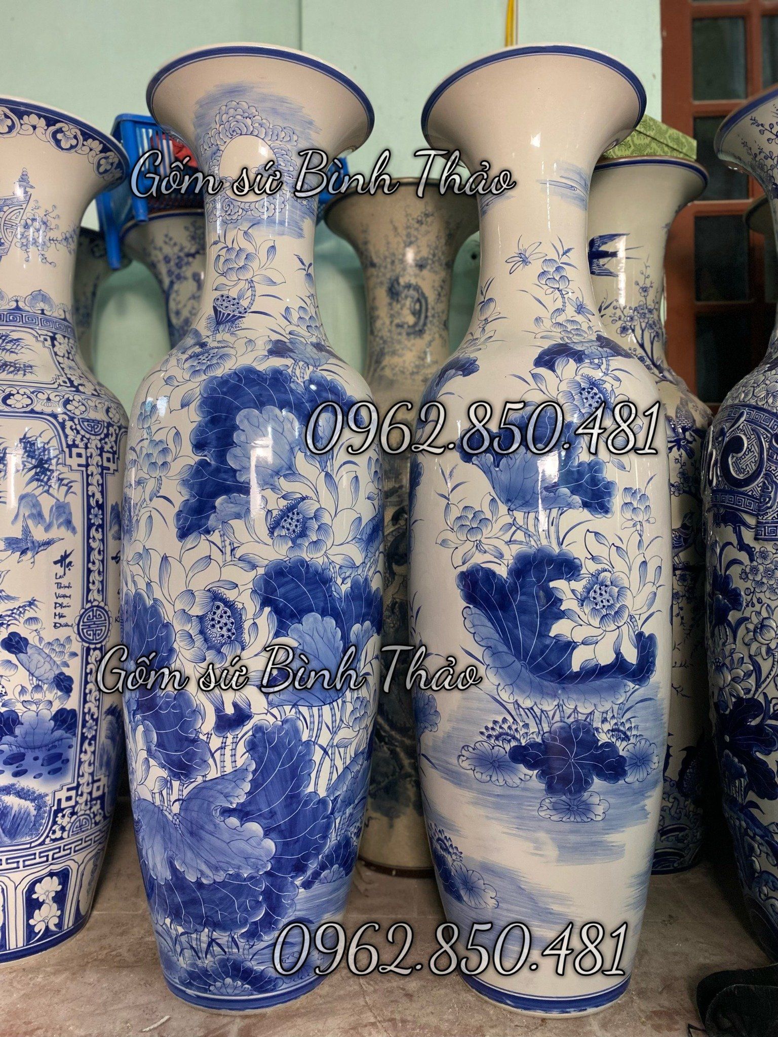 Lọ Lục Bình Liên hoa Cát tường men Lam Bát Tràng HL