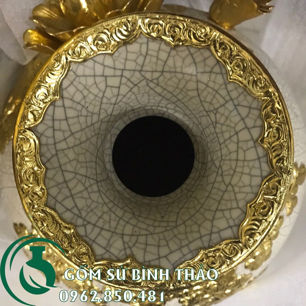 Bình mai men rạn dát vàng Bát Tràng - thuận buồm xuôi gió