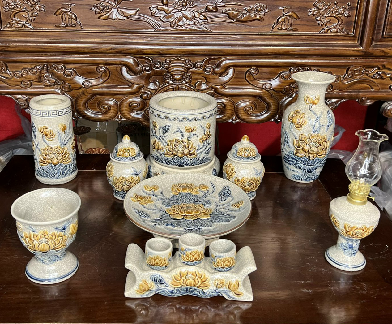Bộ đồ thờ Hoa sen thờ Phật Men Rạn đắp nổi Bát Tràng hàng Nghệ nhân MRPA09