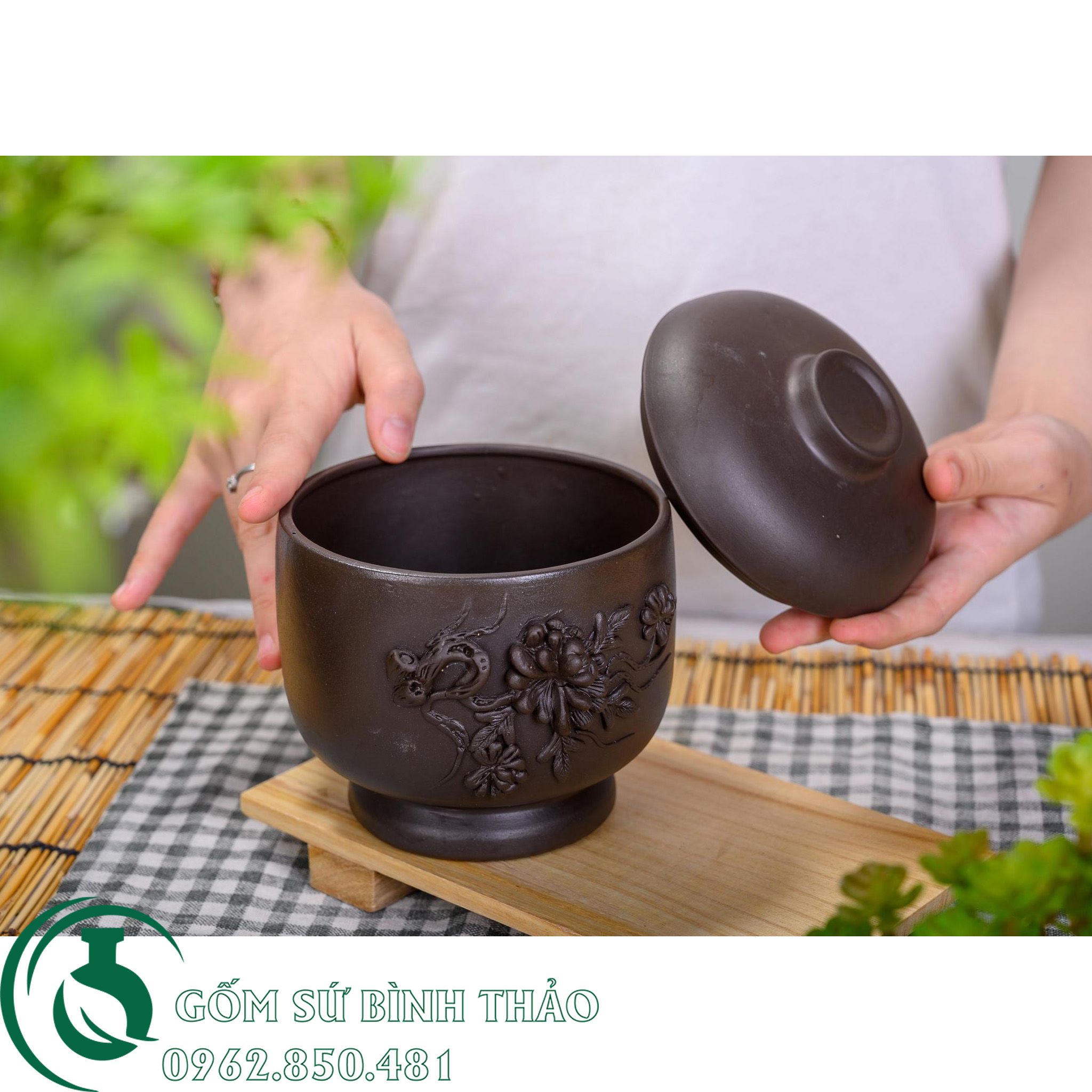 Âu đựng cặn đắp nổi tử sa Bát Tràng