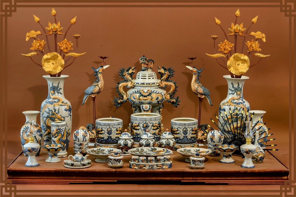 Bộ đồ thờ gia tiên bát tràng đầy đủ men rạn Bát Tràng