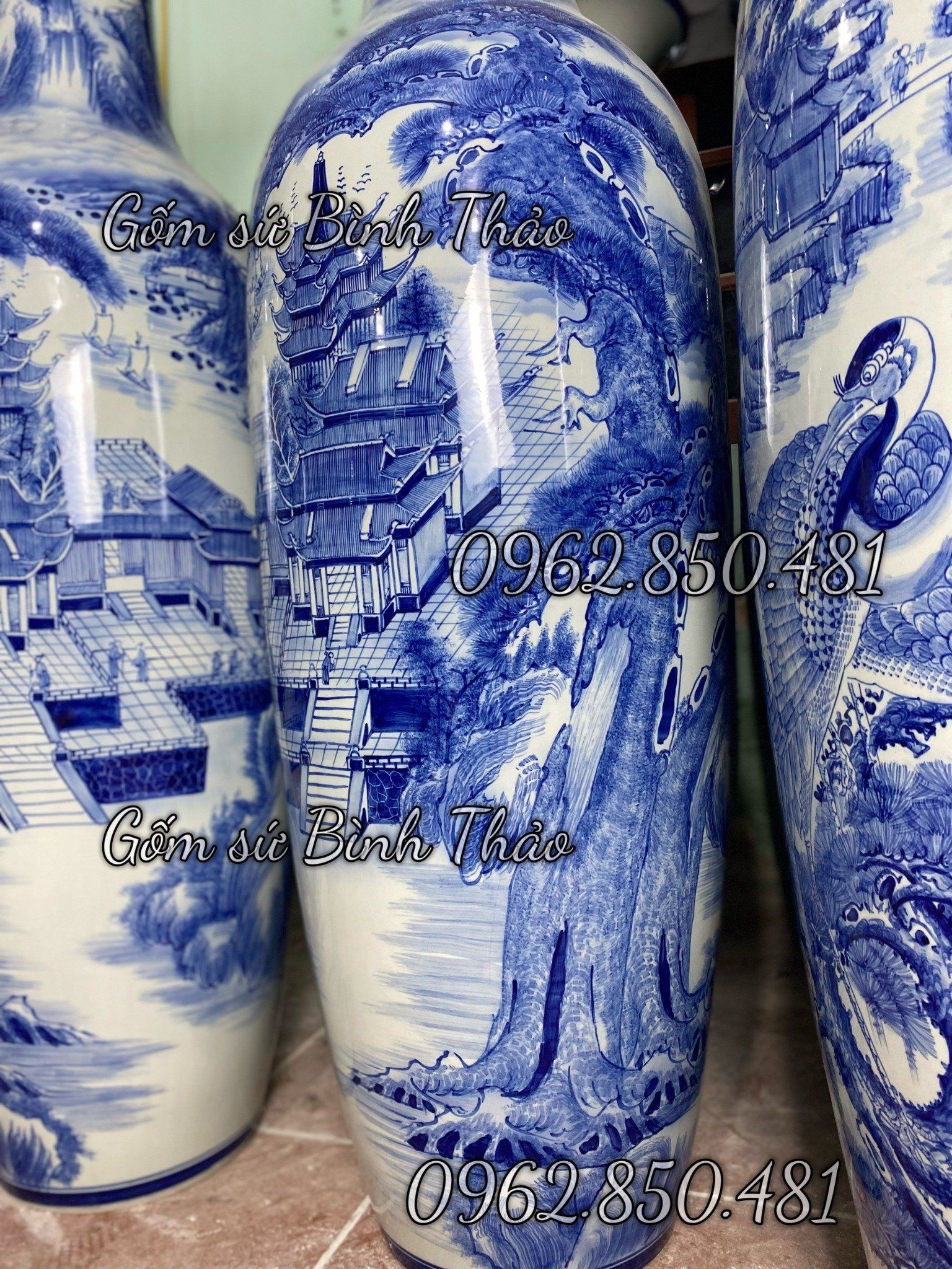 Lọ Lục Bình Tùng Chùa Sơn Thủy men Lam Bát Tràng vẽ kỹ HL