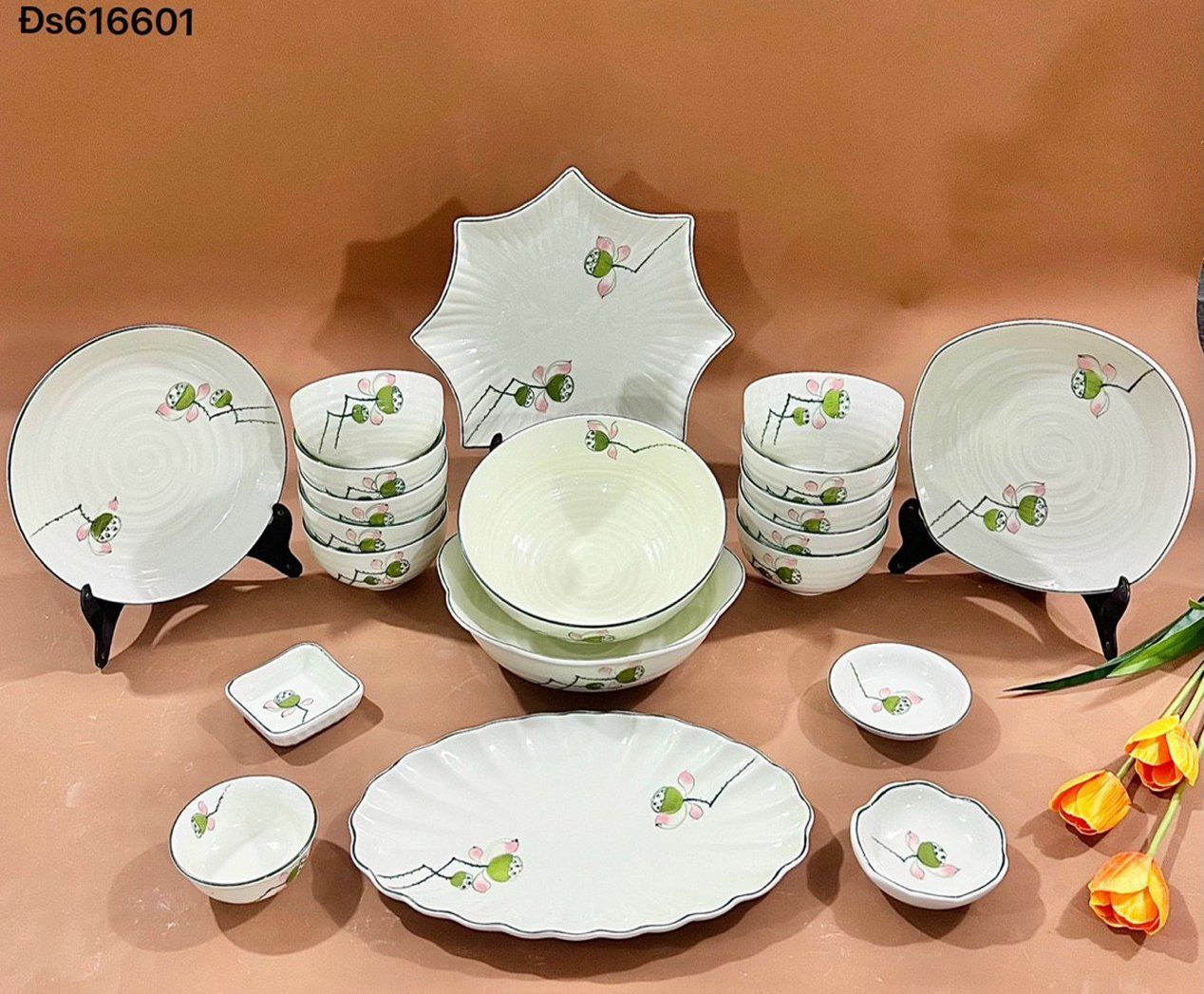 Bộ đồ ăn Vẽ tay hàng Bát Tràng họa tiết Đài Sen DH