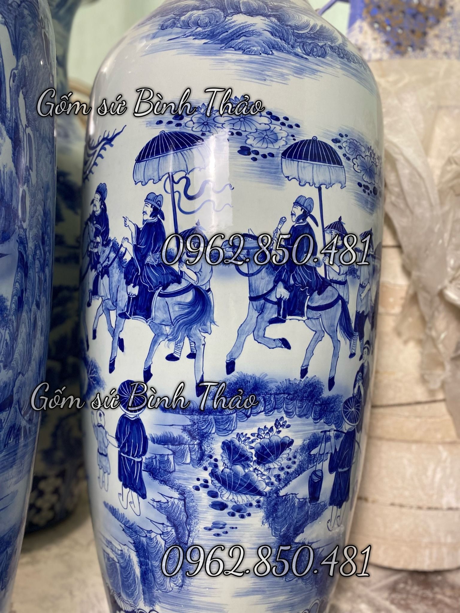 Lọ Lục Bình Vinh Quy Bái Tổ men Lam Bát Tràng vẽ kỹ HL