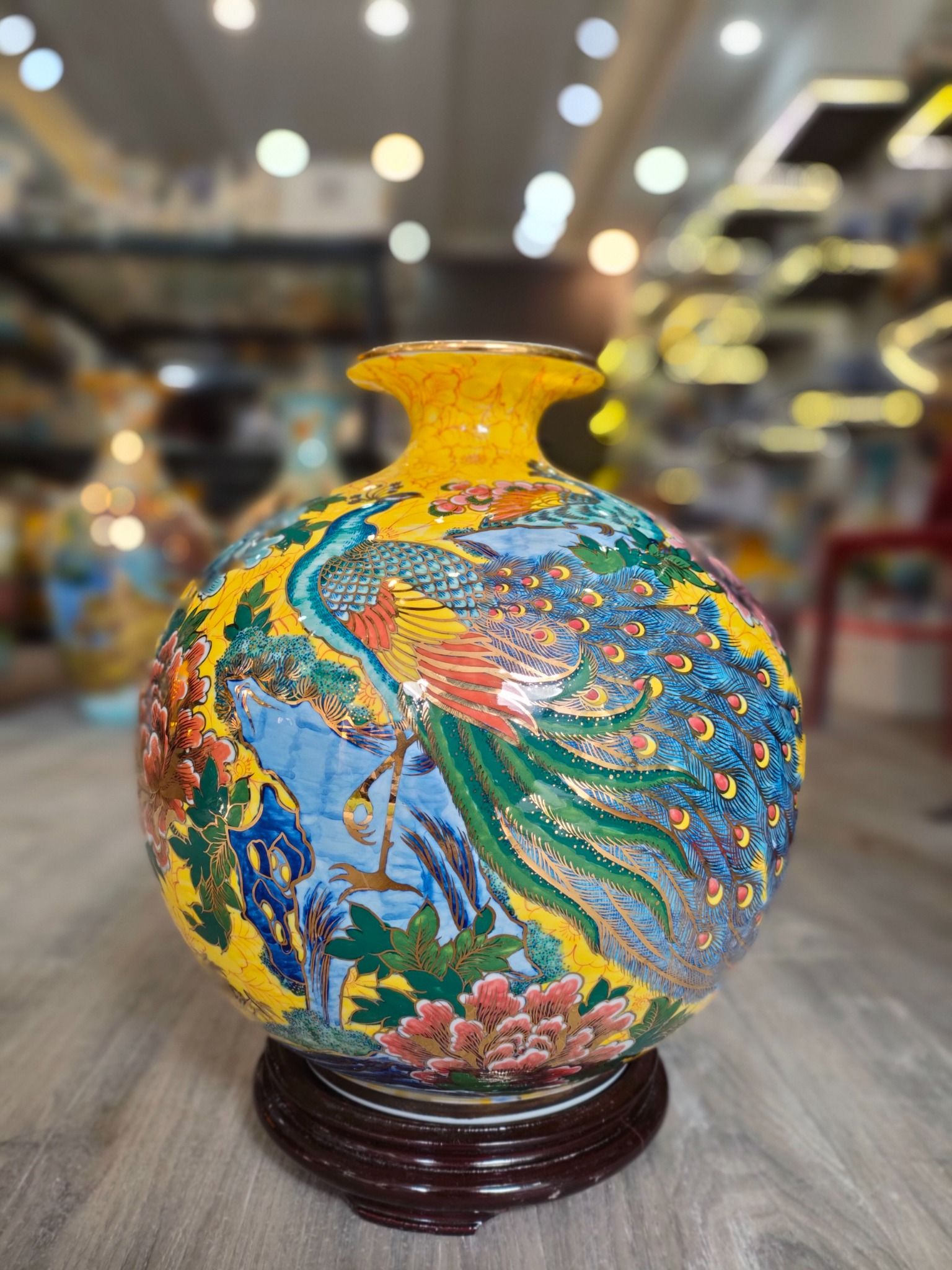 H35 - Bình hút lộc Công Danh Phú Quý Vẽ vàng trên nền Gấm hoa vàng...h35 đk 34cm