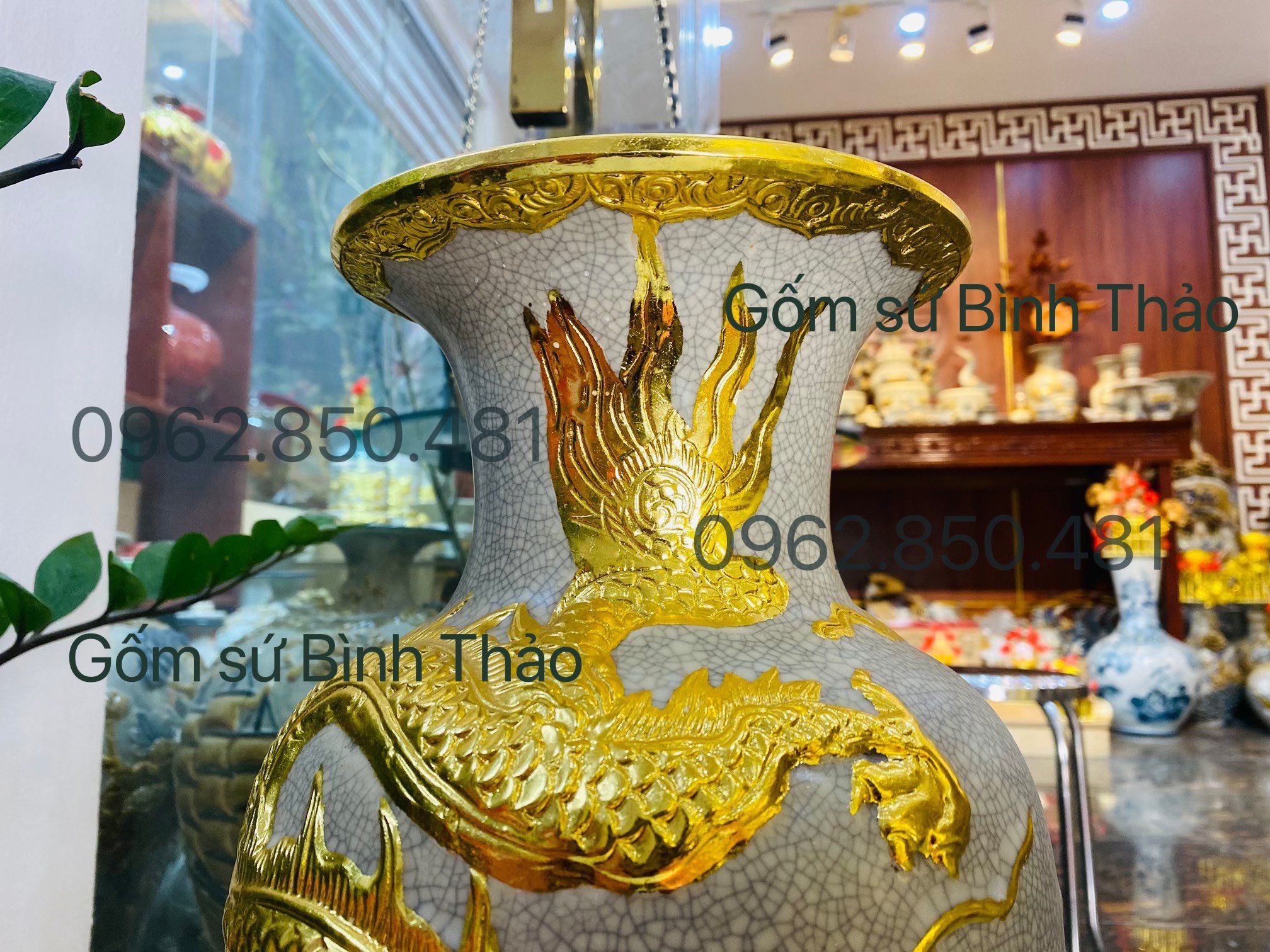 Lọ lộc bình Rồng Men rạn đắp nổi Dát vàng
