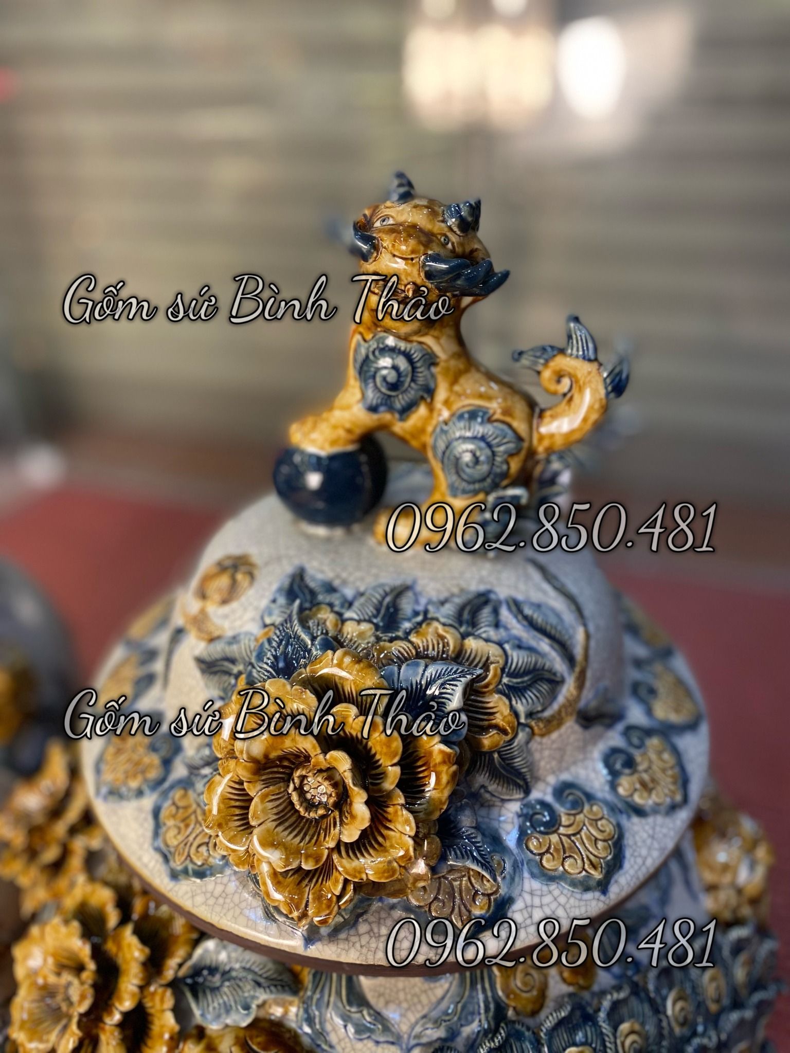 Chóe Công đào 25L Men rạn đắp nổi hàng Nghệ nhân Bát Tràng HN