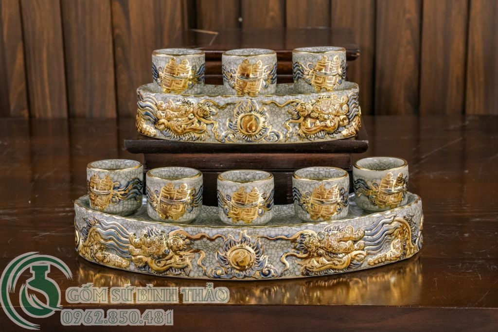 Kỷ thờ Rồng Men rạn Đắp nổi Vẽ vàng 24K