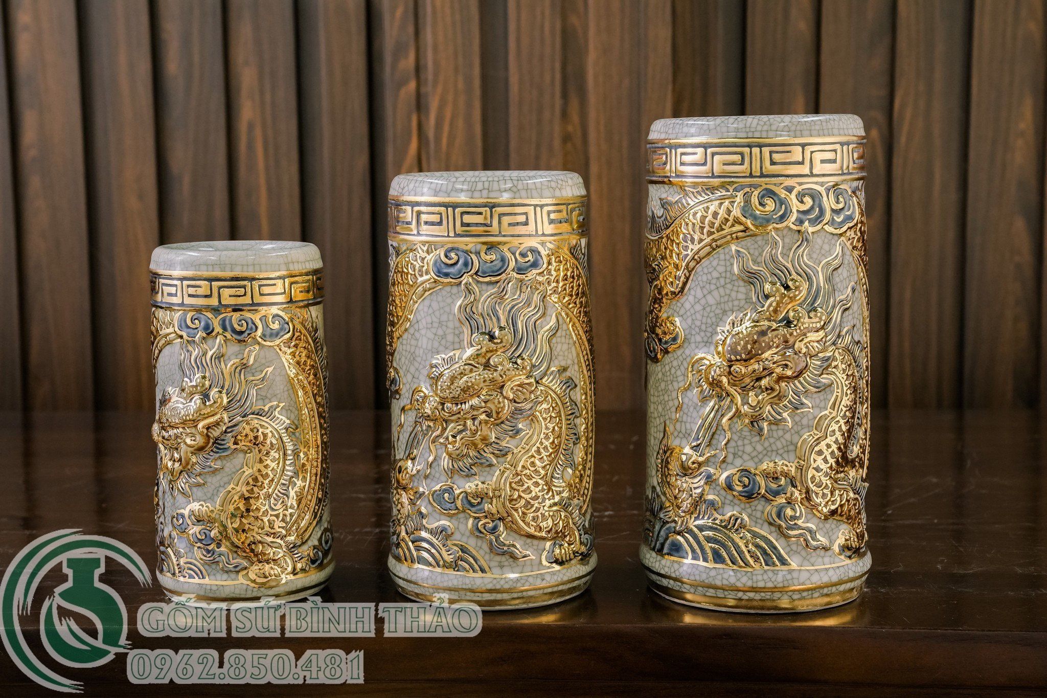 Bộ thờ 1 Bát hương Gốm sứ Bát Tràng Vẽ Vàng 24K Cao cấp Men rạn Đắp nổi - Hàng Nghệ nhân MRVV13