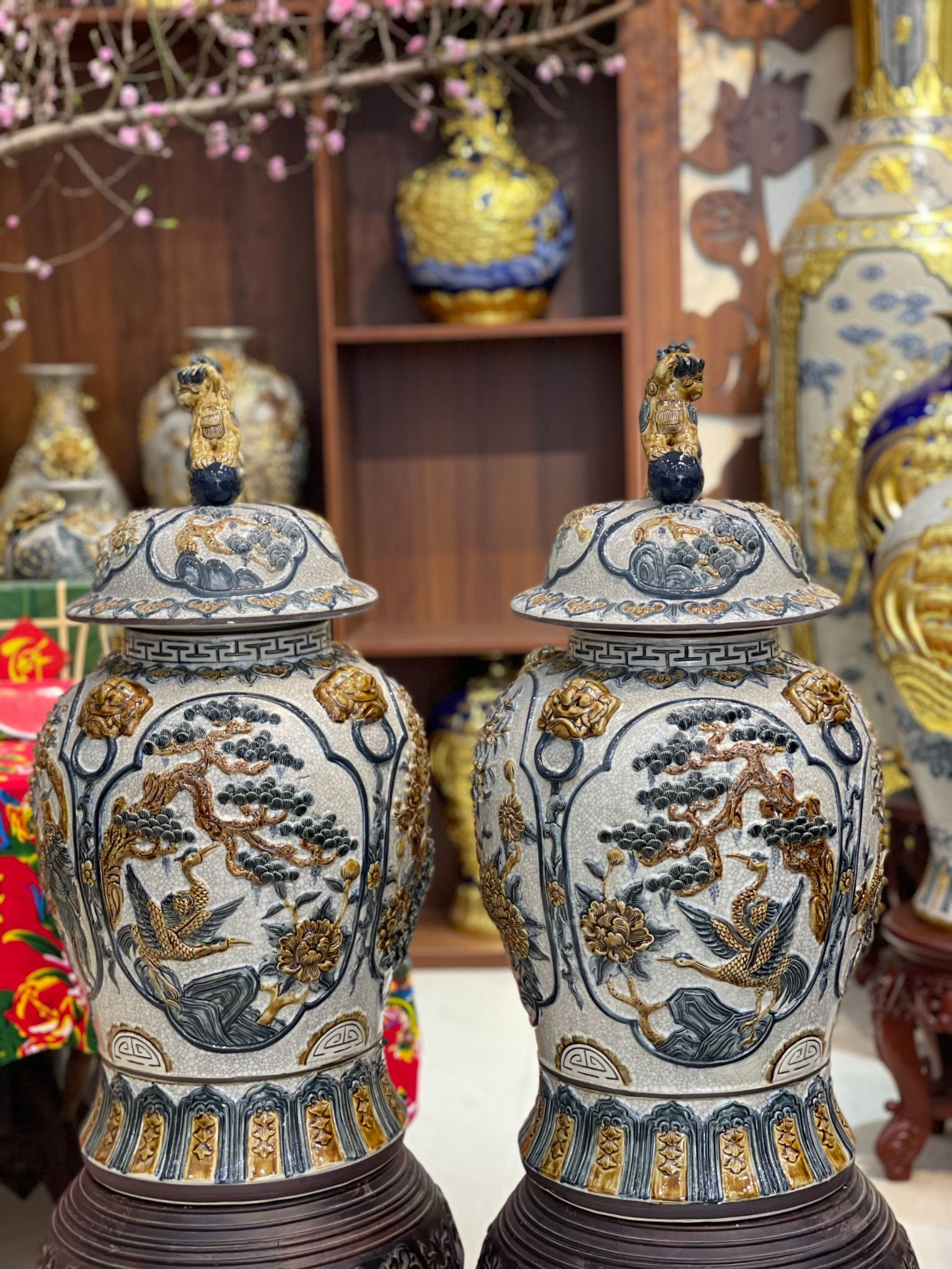 Chóe Tứ Cảnh Men Rạn Bát Tràng