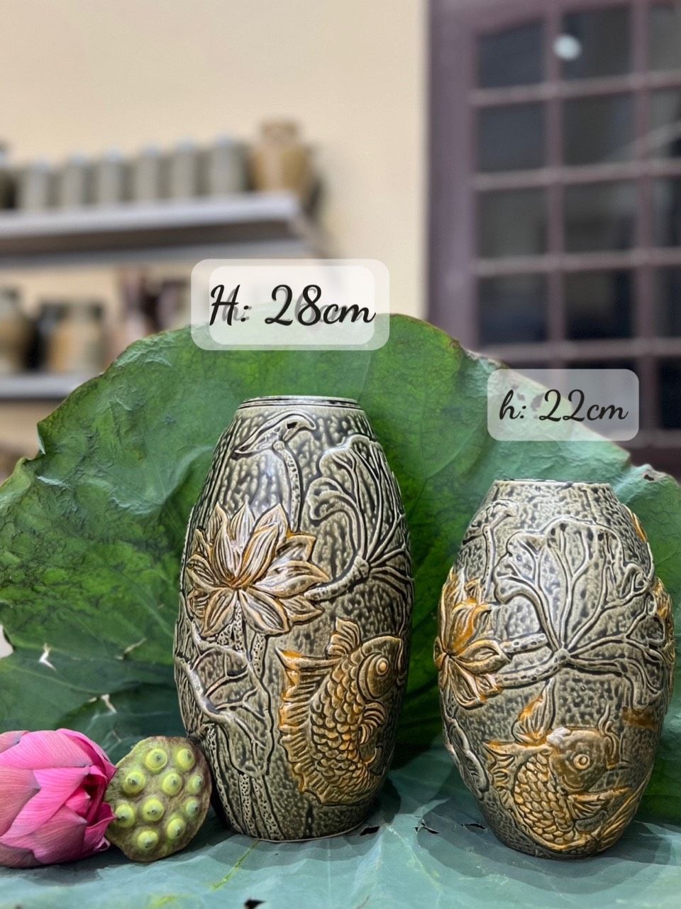 Lọ hoa Trứng Họa tiết Lá sen Khắc nổi BH