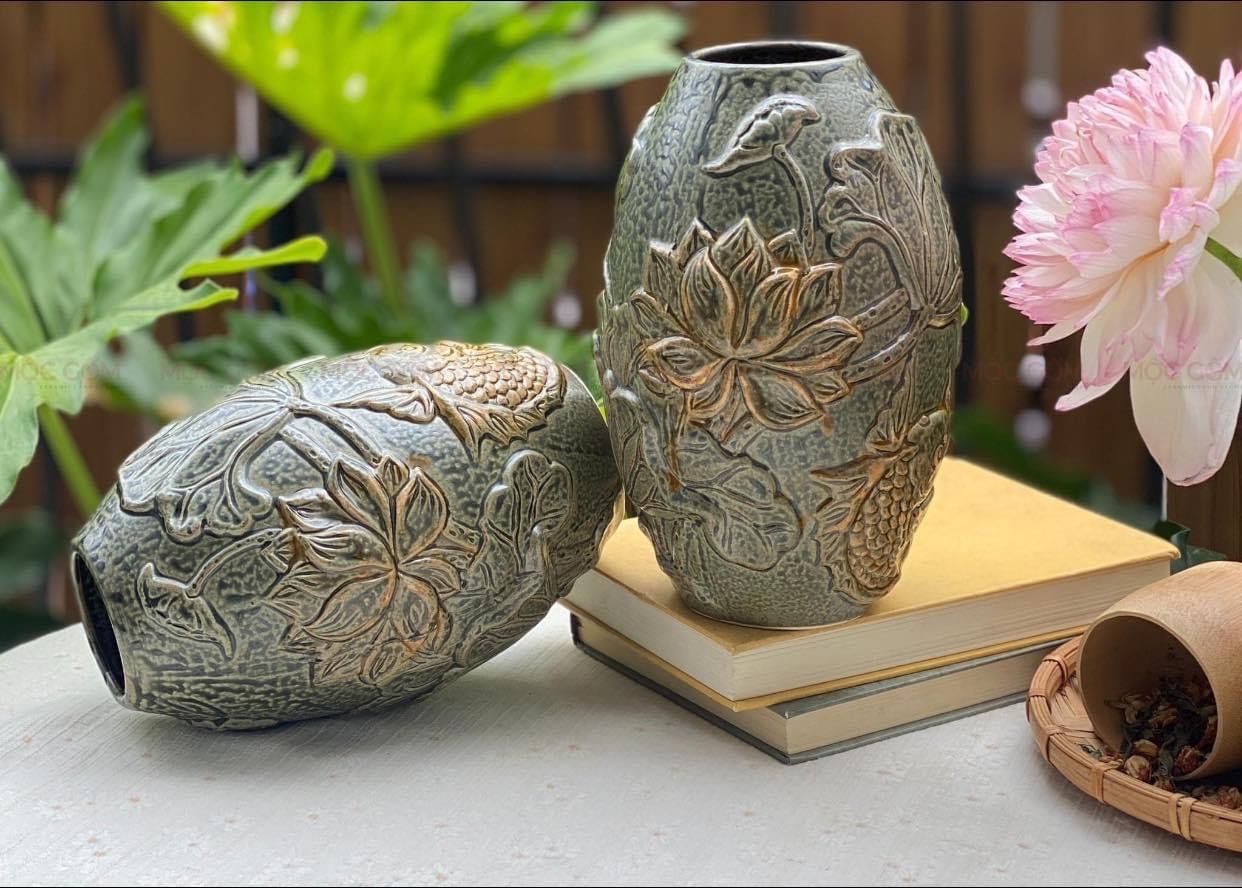 Lọ hoa Trứng Họa tiết Lá sen Khắc nổi BH