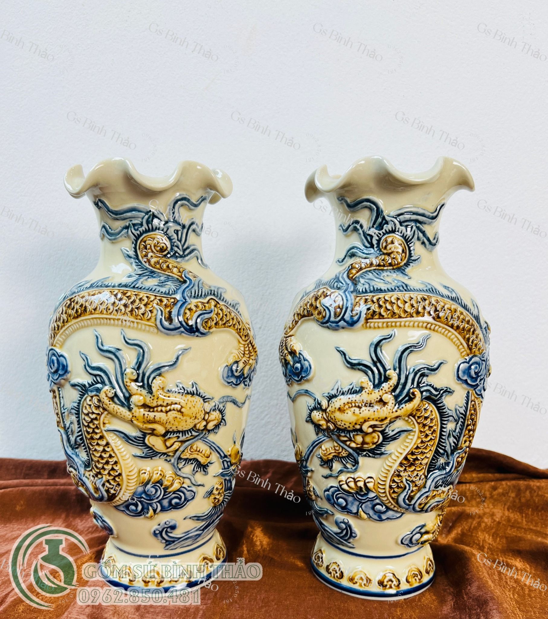 Bộ Đồ thờ Chung cư Men Hoàng Thổ đắp nổi Gốm Nghệ nhân Bát Tràng HTDM08
