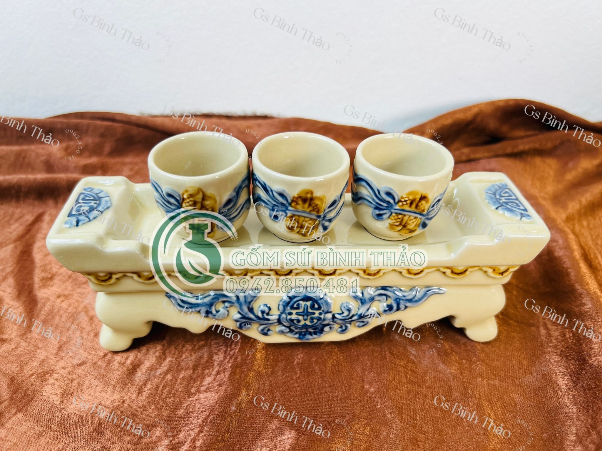 Bộ Đồ thờ Chung cư Men Hoàng Thổ đắp nổi Gốm Nghệ nhân Bát Tràng HTDM08