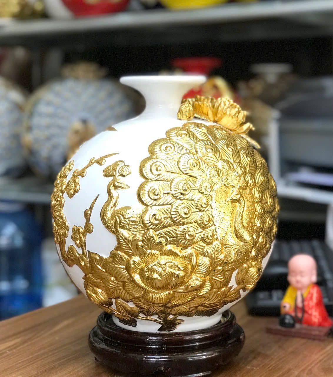 Bình hút lộc Công thành danh toại - Men màu Họa tiết Đắp nổi Dát vàng HLVHCDXDV