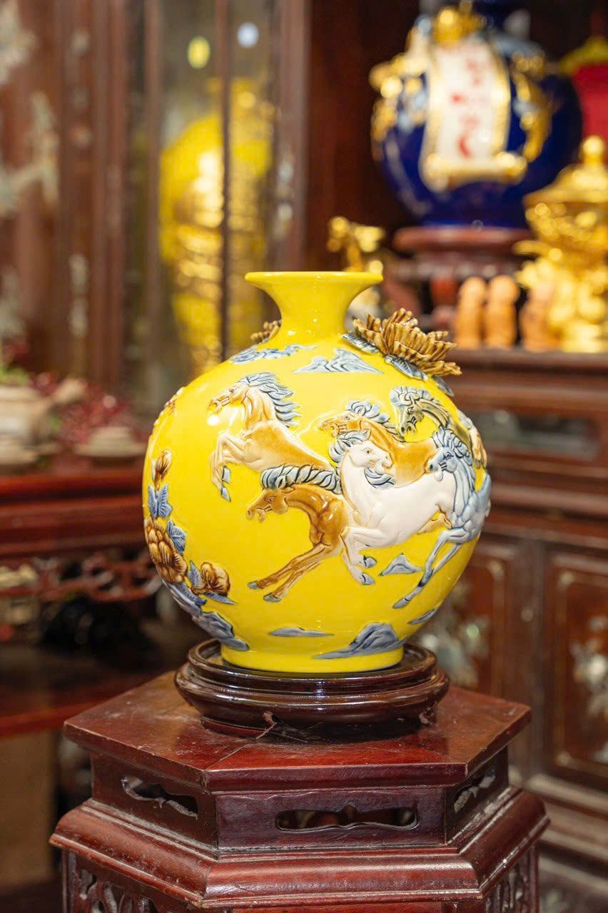 Bình hút tài lộc phong thủy Mã đáo thành công đủ màu cho các bản mệnh gốm Bát Tràng HLVHMĐ