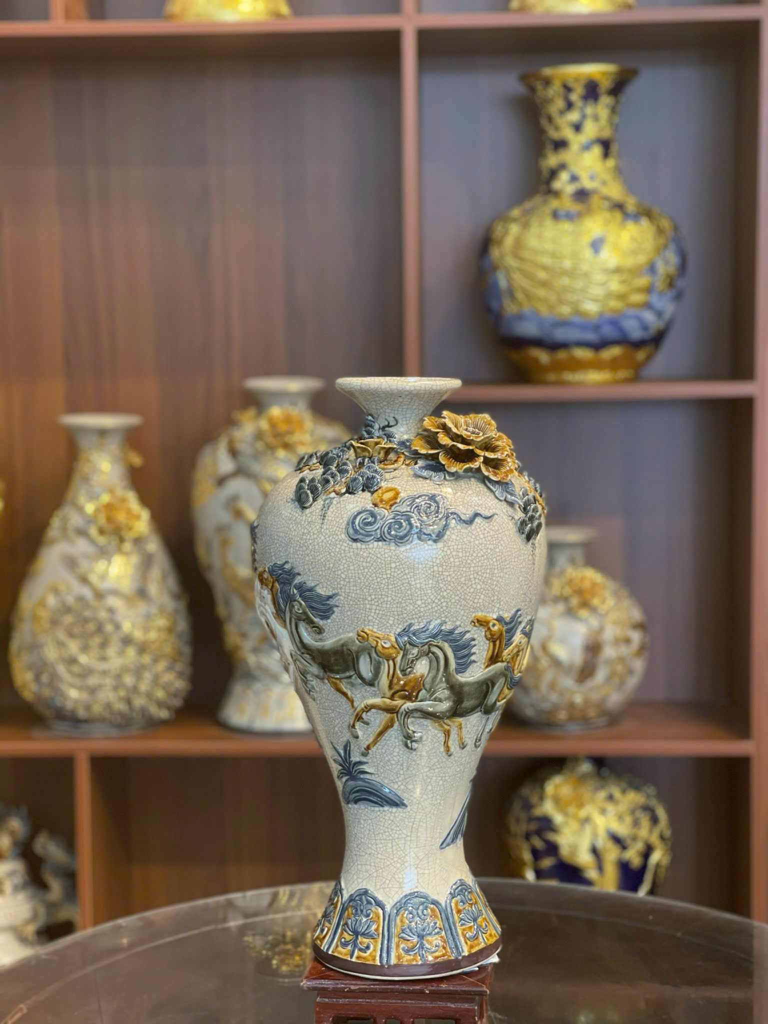 Đùi dế Công đào Đắp nổi
