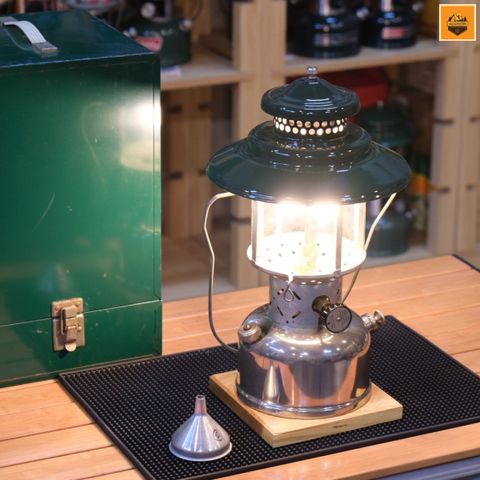 Đèn Măng Xông Coleman Vintage 228D Dual Fuel Lantern Date 1947 ( Used )