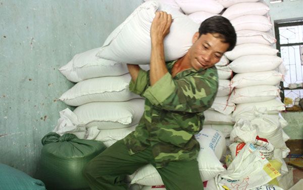 Xe đẩy hàng giúp giảm mệt mỏi với công việc vận chuyển nông sản
