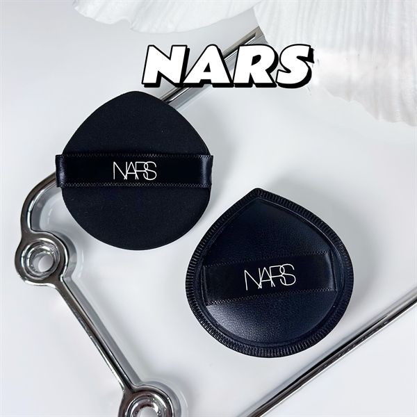 Mút Tán Kem Nền Nars Vỏ Da