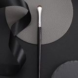 Cọ Kẻ Mắt Siêu Mềm Siêu Mỏng Highlight Eye Shadow Brush - Màu Đen