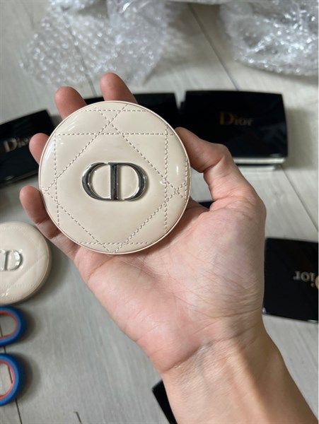Phấn Highlight Dior Forever Couture Luminizer màu 001 Nude Riviera
