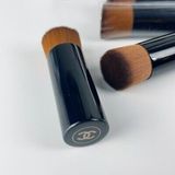 Cọ Đánh Nền Mini CHANEL Les Beiges Water-Fresh Teint Foundation Brush