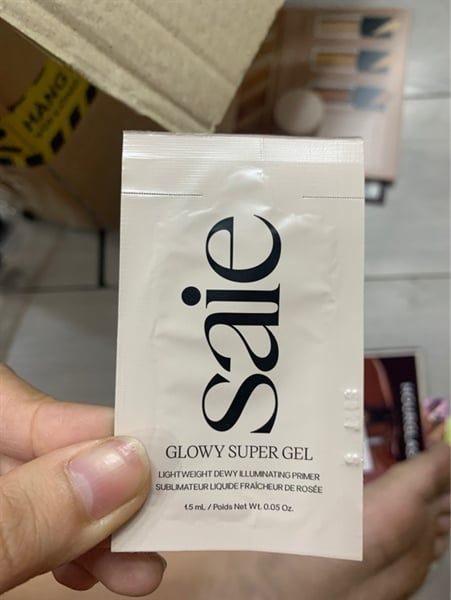 Sample Kem lót bắt sáng Saie Glowy Super Gel Lightweight Dewy Highlighter - Starglow 1.5ml