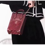Túi Đeo Chéo Charlotte Tilbury Đỏ Mận 12x18x5cm