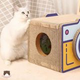  Cào móng carton hình máy ảnh cho mèo 