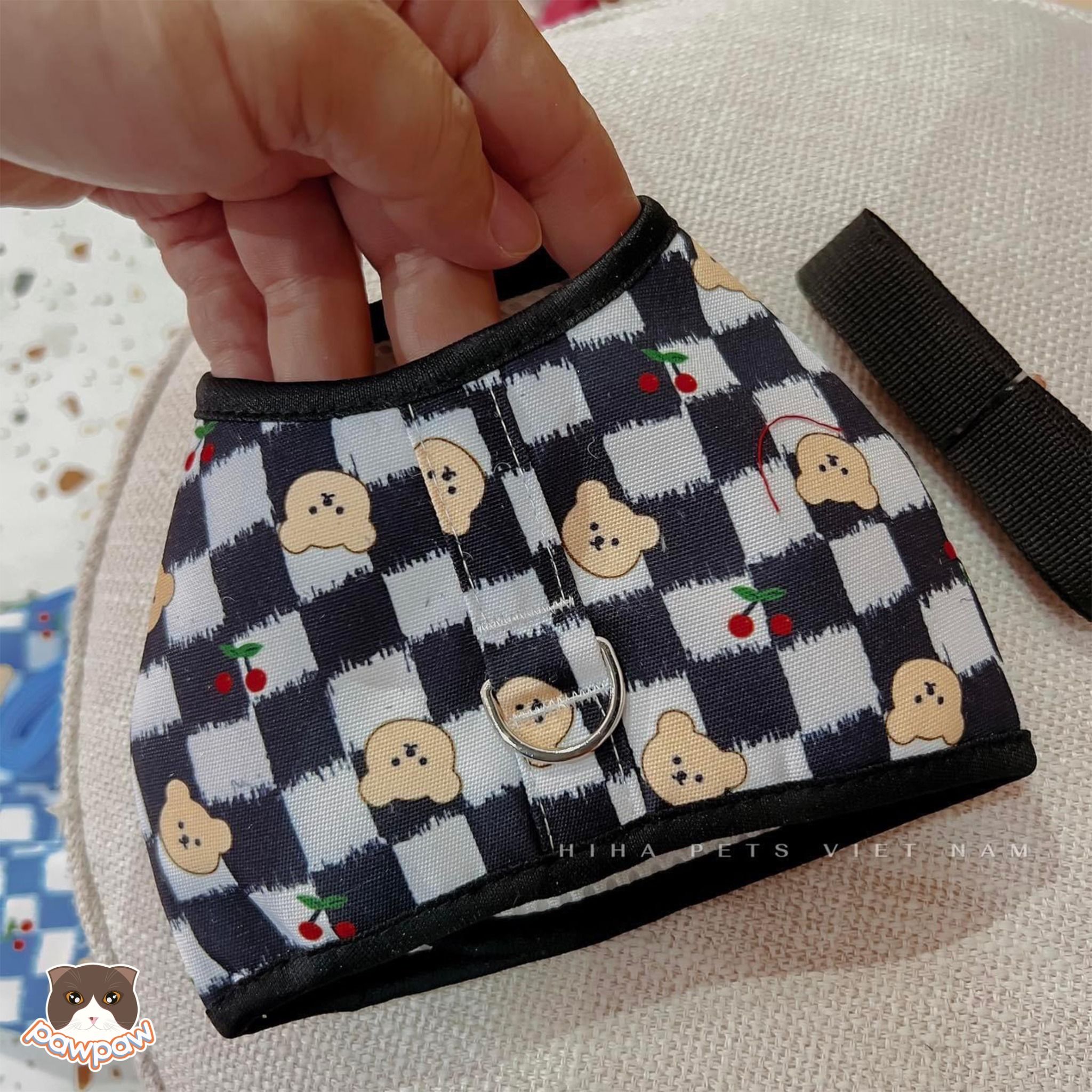 Yếm dắt caro cho chó mèo