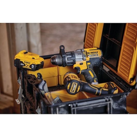 Set máy khoan và vặn vít Dewalt 20v MAX DCK299P2 (USA)