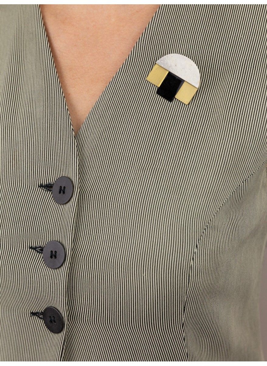 Stone & brass Colonne brooch