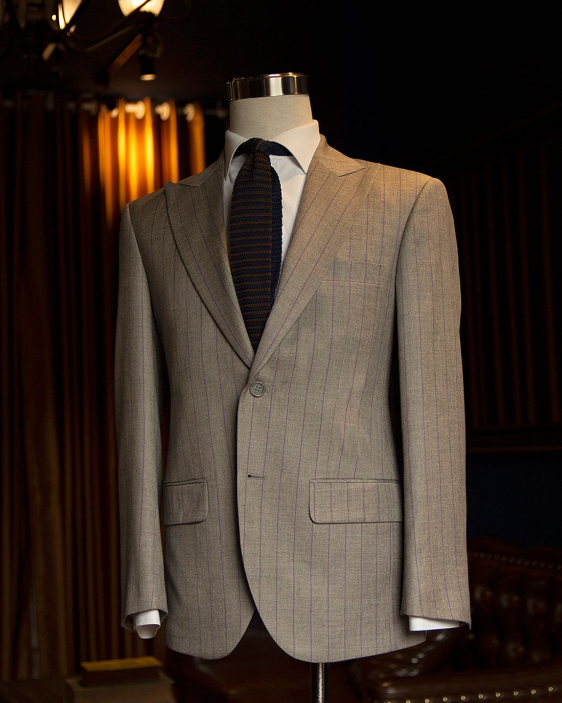 LIGHT GREY STRIPE SUIT