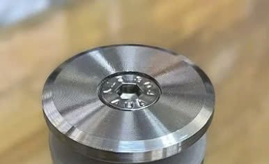Tán nắp phi 38+vít( ốc đặc) Inox 304