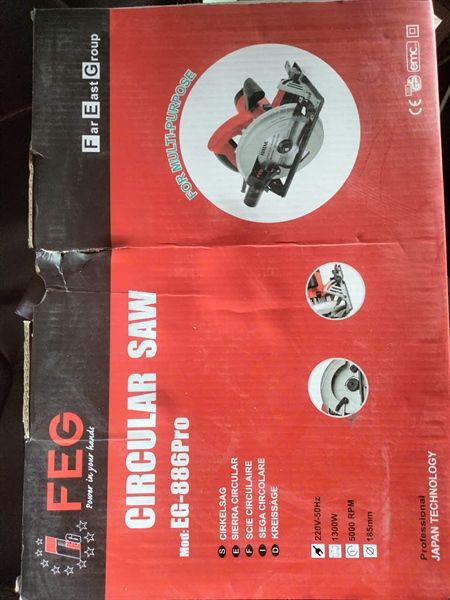 Máy cưa đĩa FEG EG 886