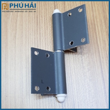 Bản lề góc cửa nhôm màu xám xingfa dày trái