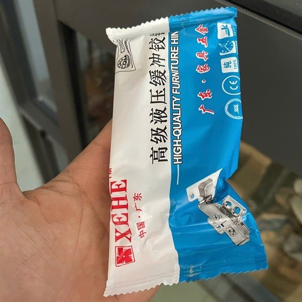 Bản lề hơi giảm chấn XEHE B Cong Vừa (200C/TH)